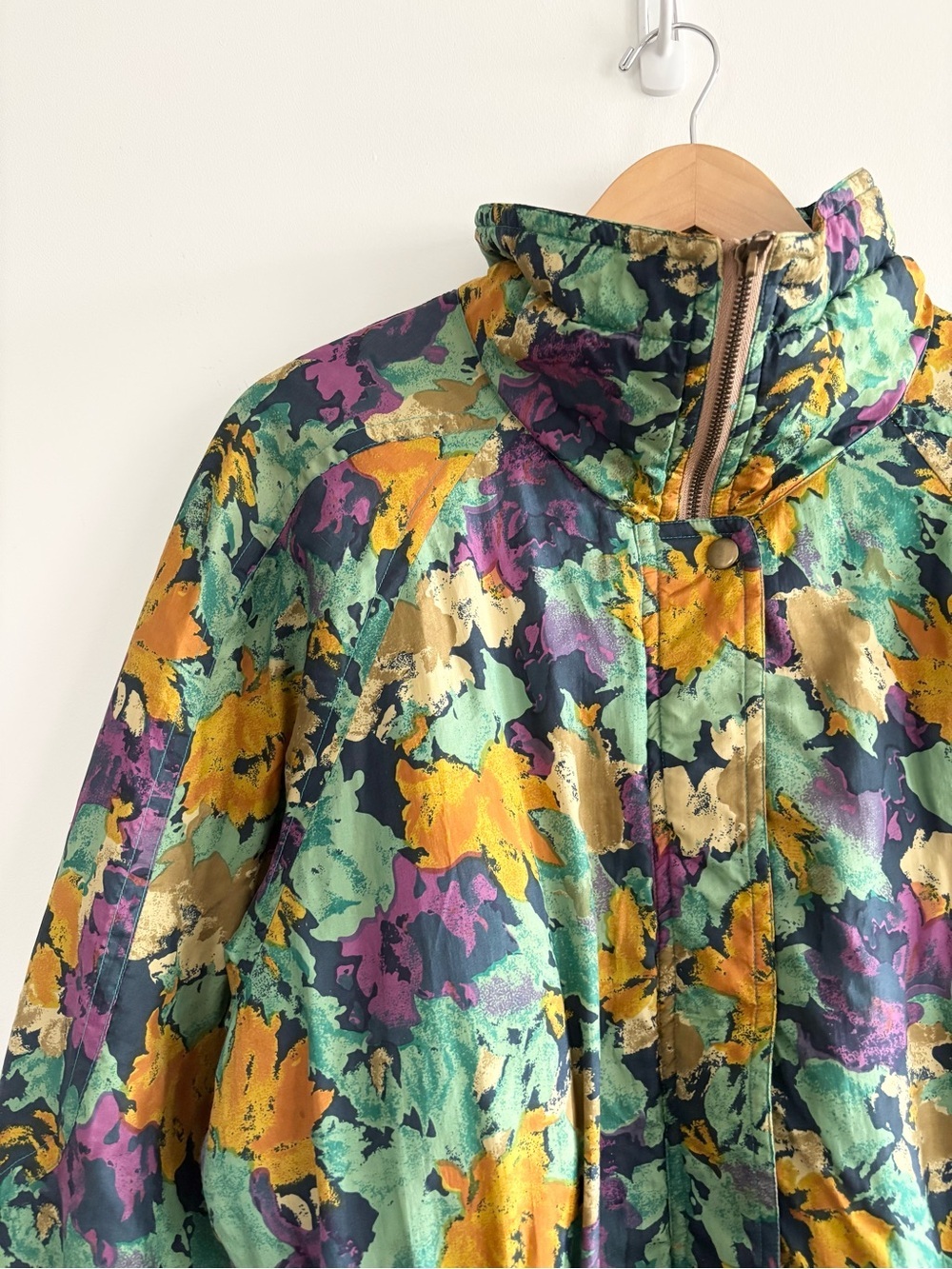 Vintage 100% Silk Rare Floral Utility Anorak Jacket in Green, Yellow & Purple - Picture 4 of 16